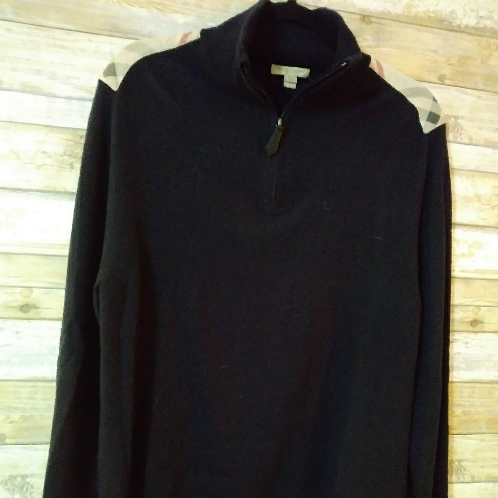 Men Burberry sweater size large